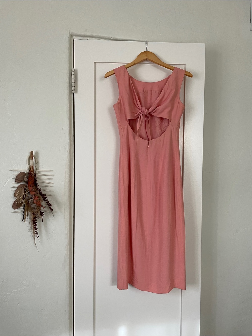 Donna Ricco Coral Pink Back-Tie Midi Dress